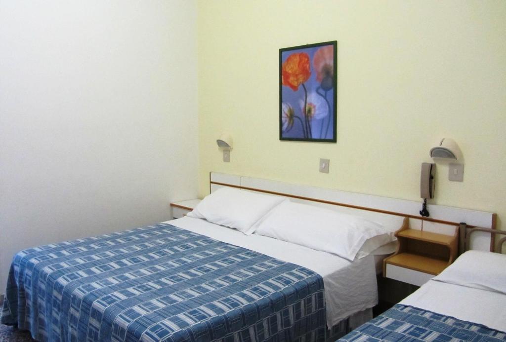 Hotel Toledo Римини Номер фото